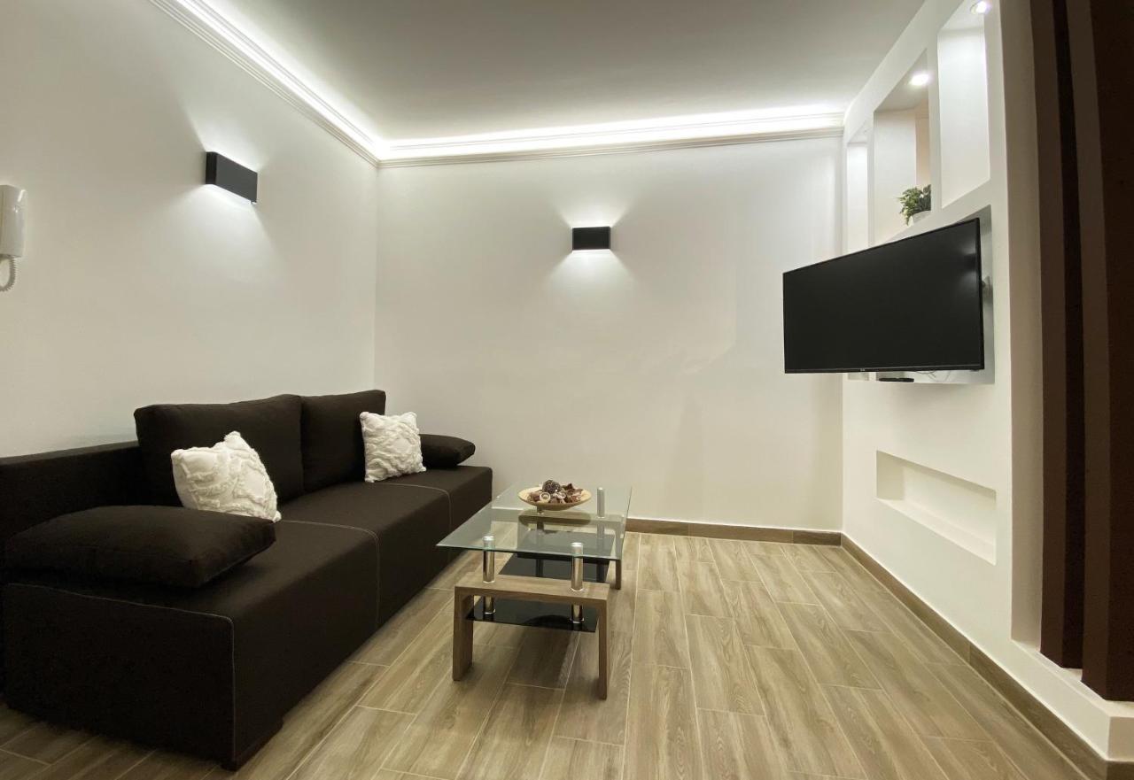Andrea Apartmanok 2 Хайдусобосло Экстерьер фото